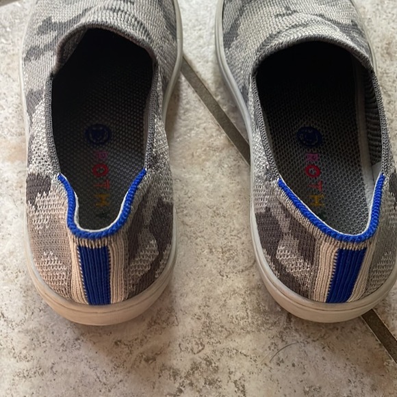 Rothy’s The Kids Sneaker Grey Camo - Picture 3 of 15